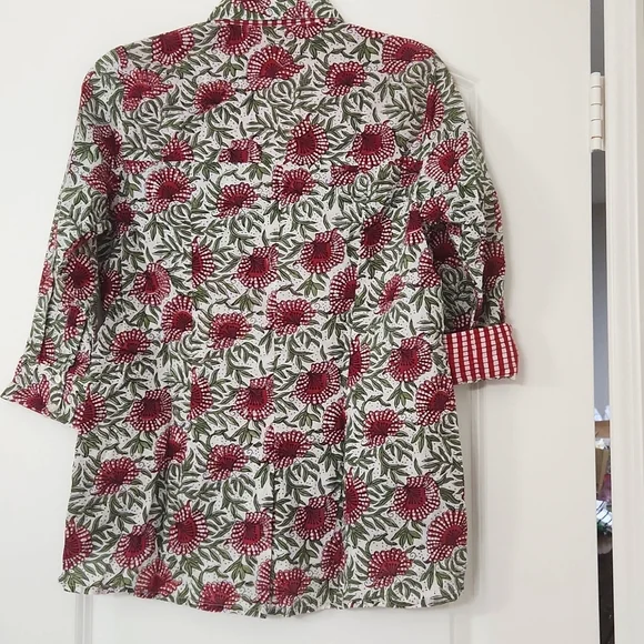 Gretchen Scott beautiful, cotton, button down shirt in great condition!🌺 - Picture 5 of 8